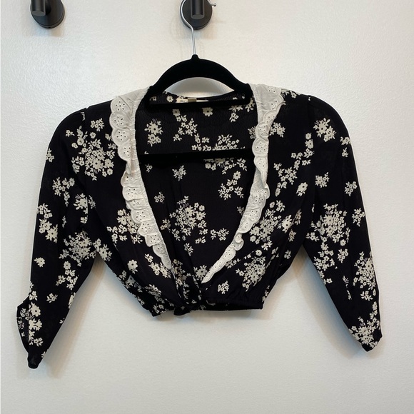 For Love & Lemons Dulce floral Pants and Crop top tie front matching set - Picture 12 of 14